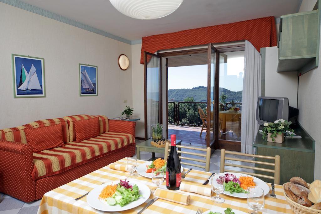 Residence Madrigale Marciaga Екстер'єр фото