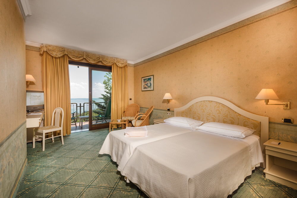 Residence Madrigale Marciaga Екстер'єр фото